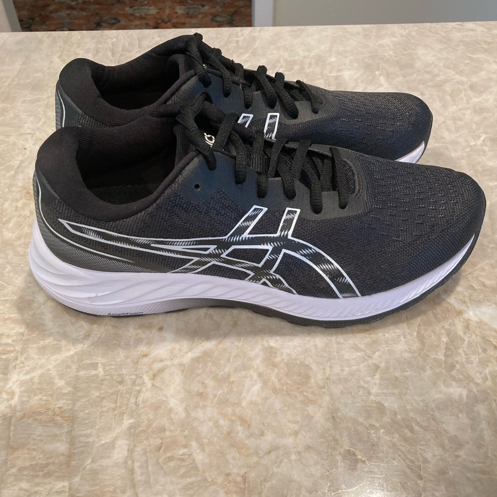 ASICS Gel Excite 9, Size 10 W, Black